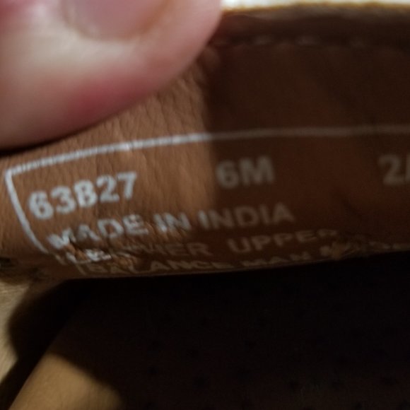 Clarks gold leather driving shoes - Picture 7 of 8